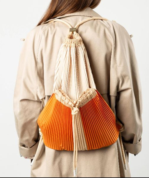 Sac à dos en satin plissé