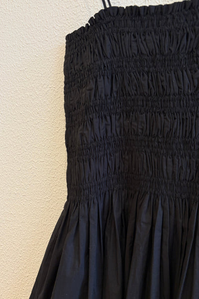 Robe smockée Noire