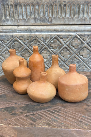 Lot 6 mini vases Terre Cuite