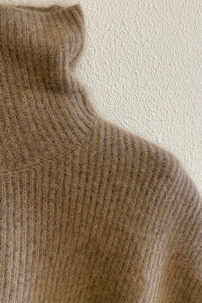 Pull ample Camel