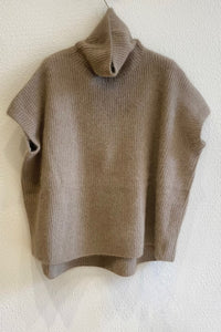 Pull ample Camel