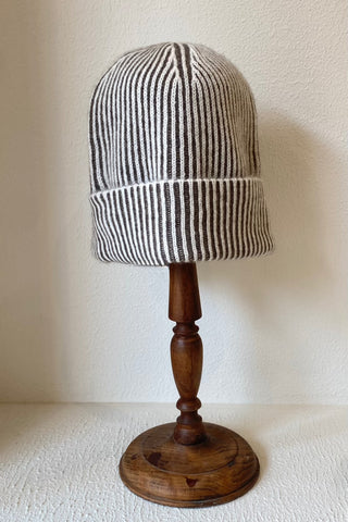 Bonnet rayé en cachemire Taupe