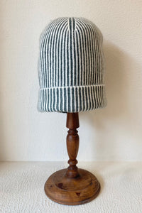 Bonnet rayé en cachemire Vert
